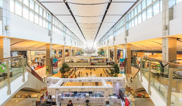 Featured Image of Malls Near Godrej Regent Park